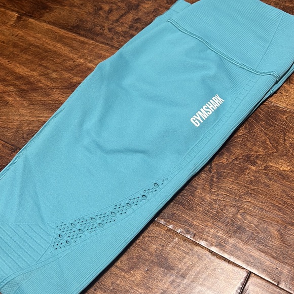 NWOT gymshark M leggings - Picture 5 of 6